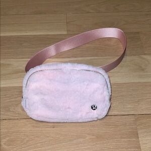 lululemon athletica belt bag